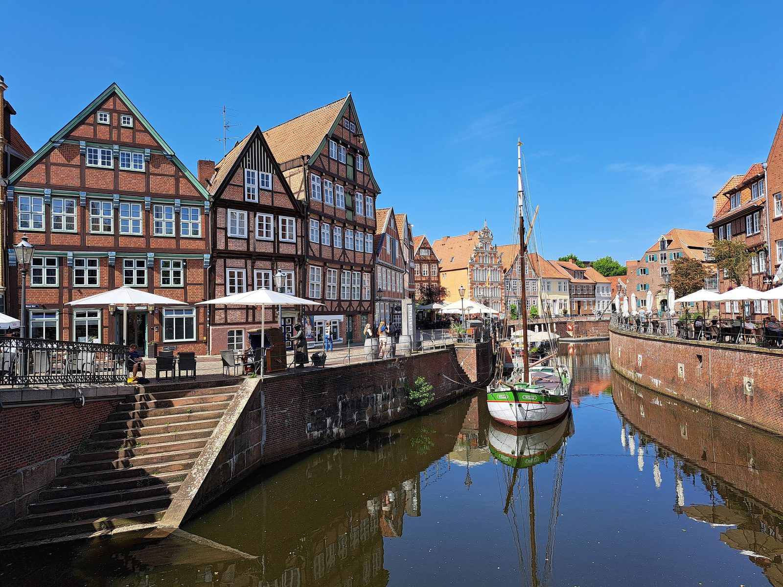 Alter Hansehafen mit Traditionsschiff, Blick auf Wasser West
