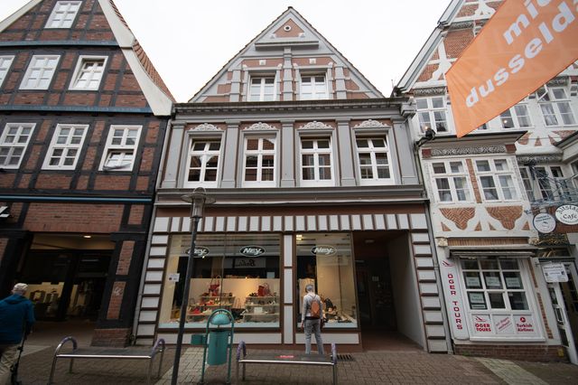 Die Hökerstraße, Einkaufsstraße der Altstadt