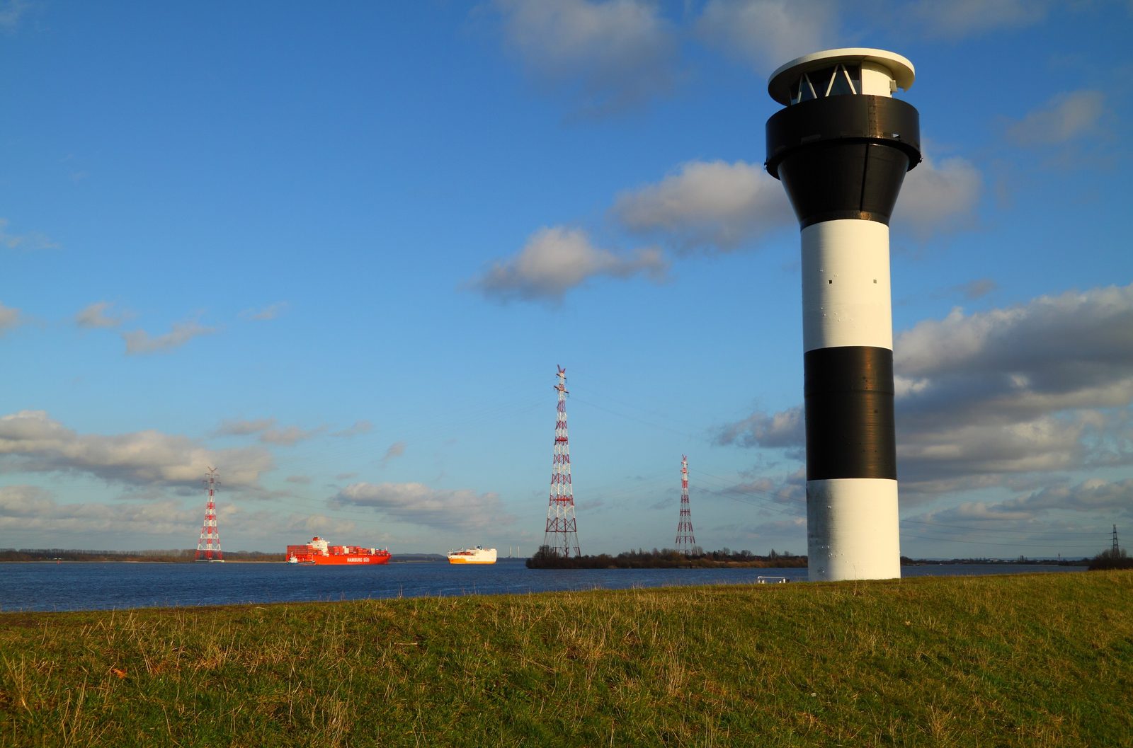 Leuchtturm an der Elbe bei Twielenfleth